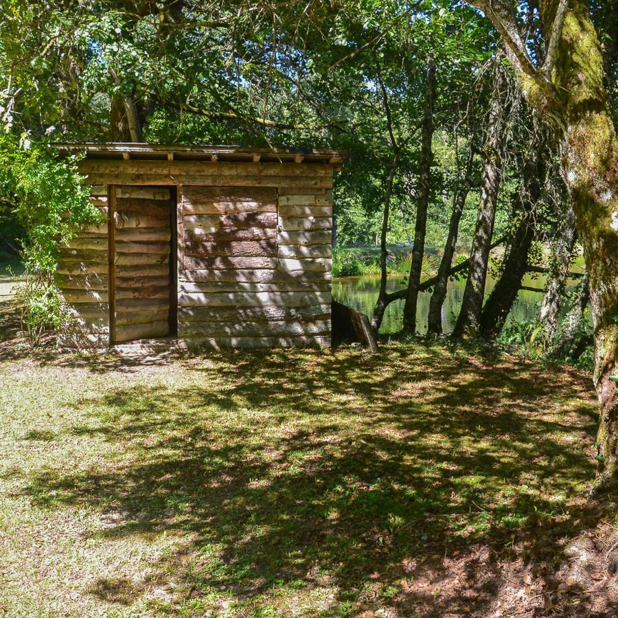 Studio aux Sources de la Chabanne Saint-Hilaire-les-Courbes Extérieur photo