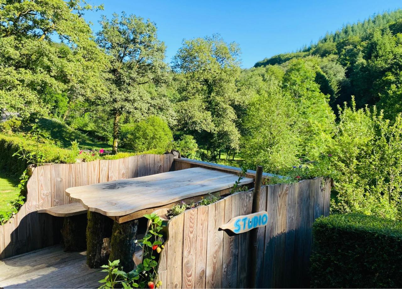 Studio aux Sources de la Chabanne Saint-Hilaire-les-Courbes Extérieur photo
